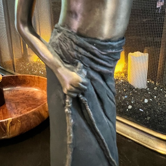 17-inch Maasai en-tito, or soul journeys, carving by Stacy Bayne. - Picture 8 of 15